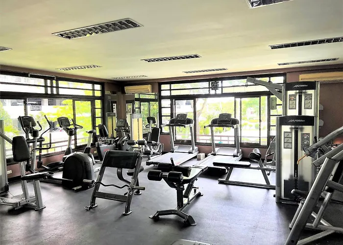 Stunning 2Br Apt, 65 Sq M Netflix At Rosewood Pointe Residences Near Bgc